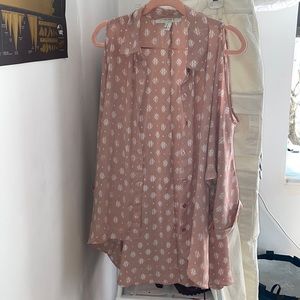 Open shoulder flowy button down